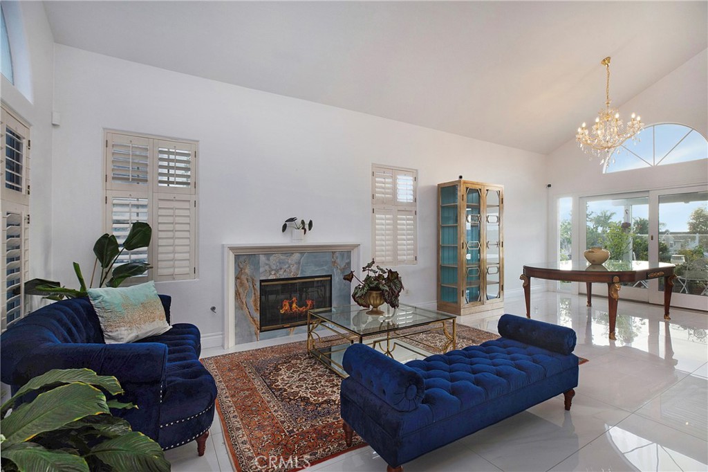 MLS #OC25272593 image #4