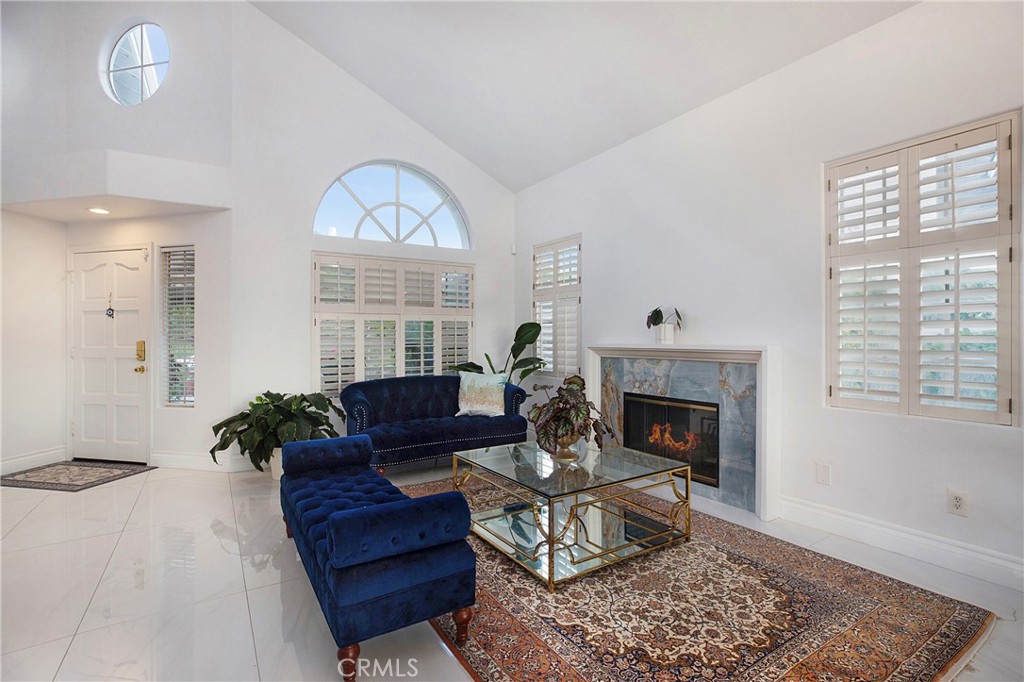 MLS #OC25272593 image #6