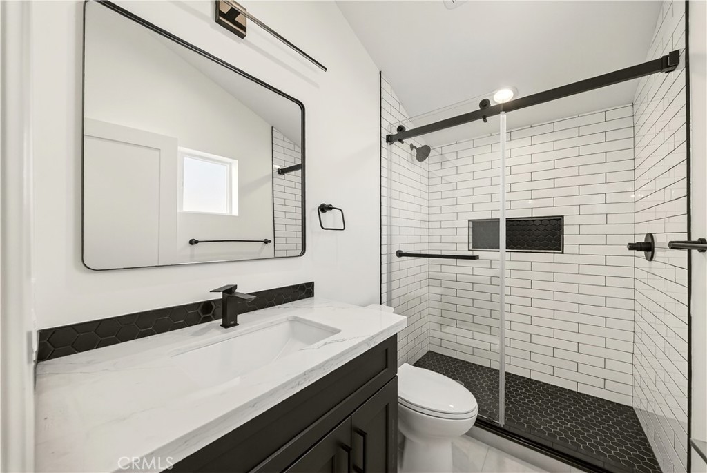 MLS #OC25272609 image #16