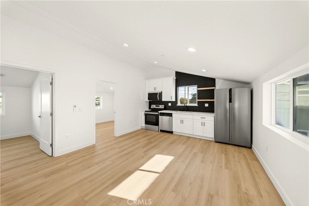 MLS #OC25272609 image #18