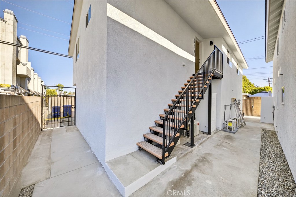 MLS #OC25272609 image #24