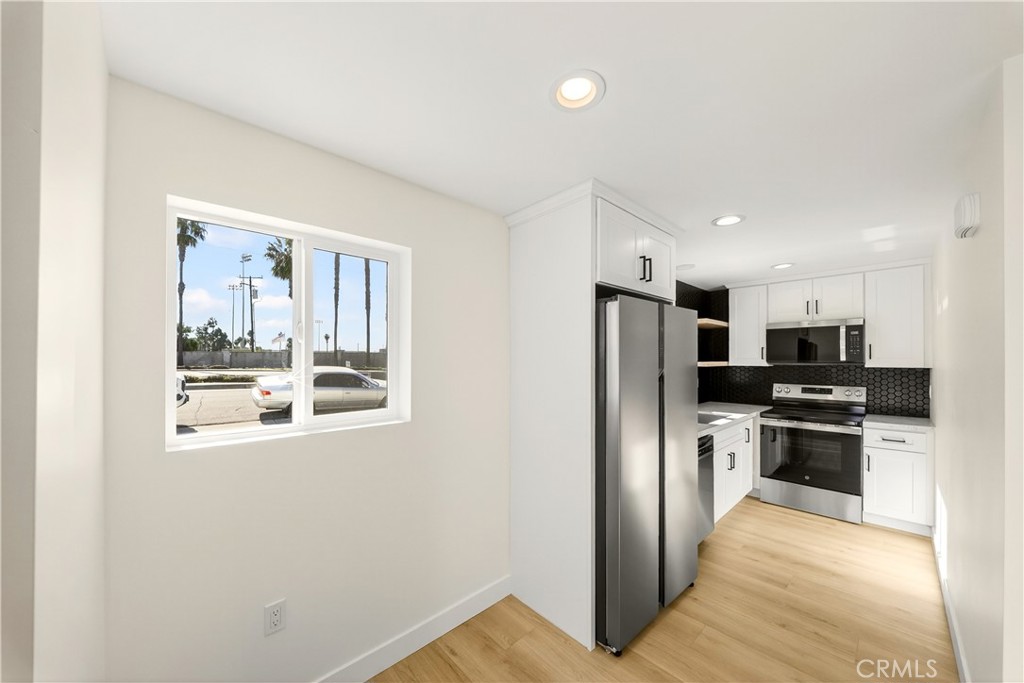 MLS #OC25272609 image #4