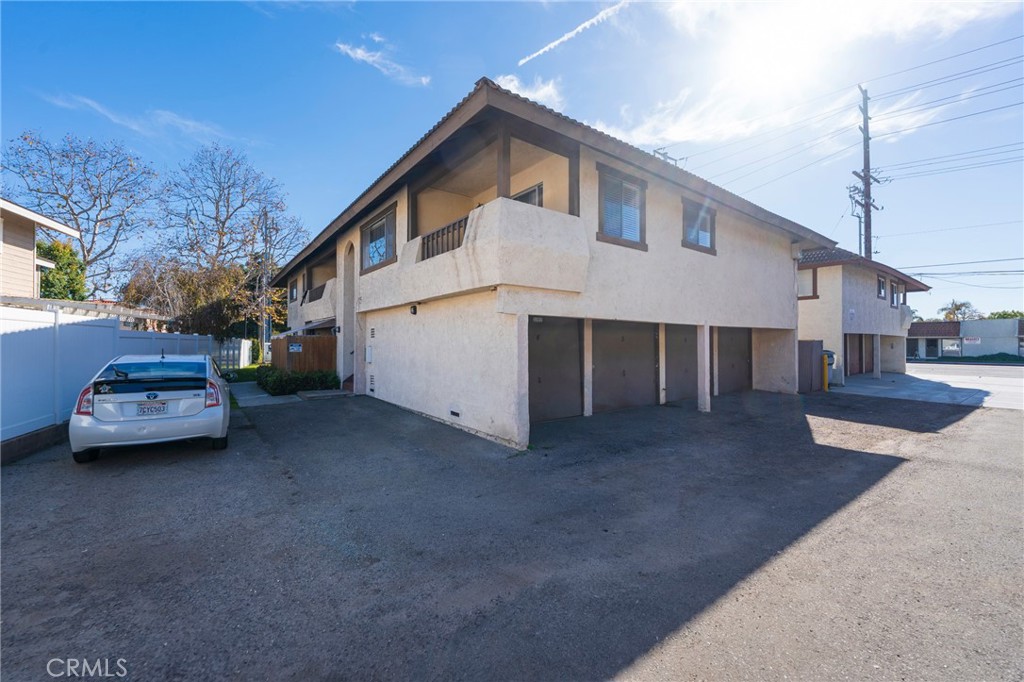 MLS #OC25272611 image #2