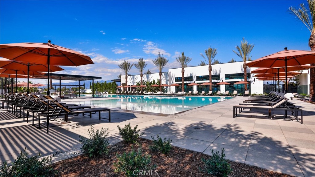 MLS #OC25272629 image #11