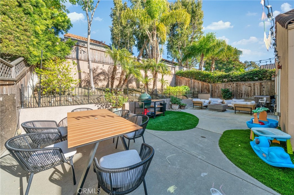 MLS #OC25272680 image #18