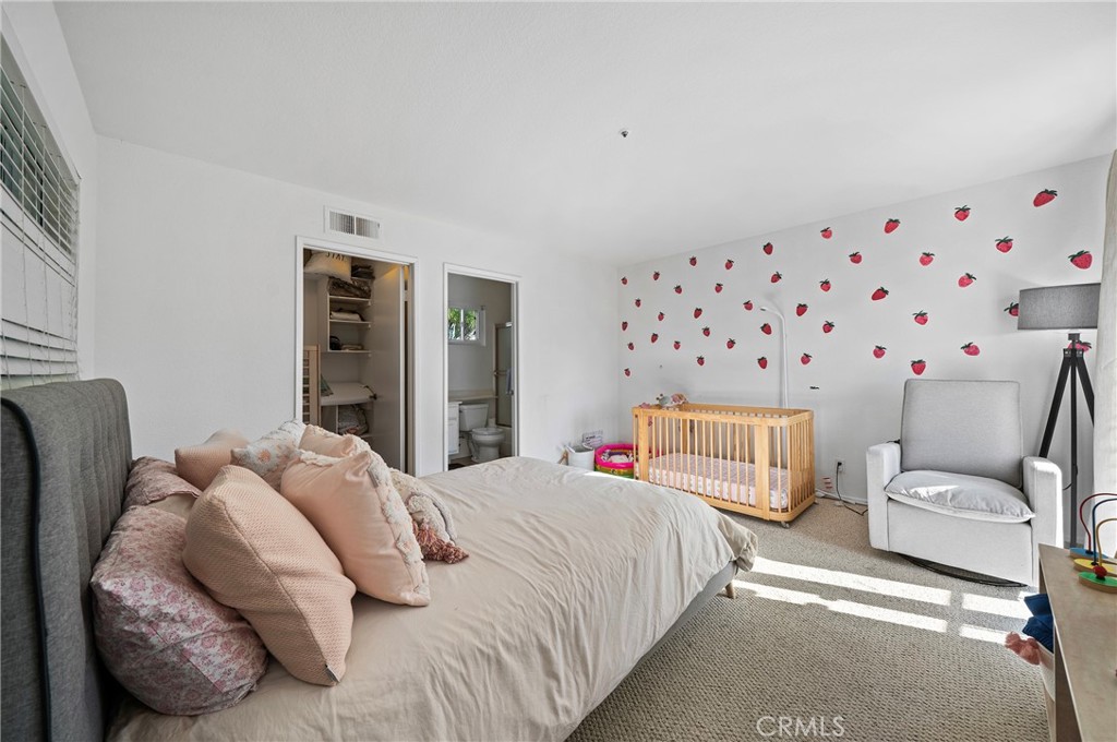 MLS #OC25272680 image #22