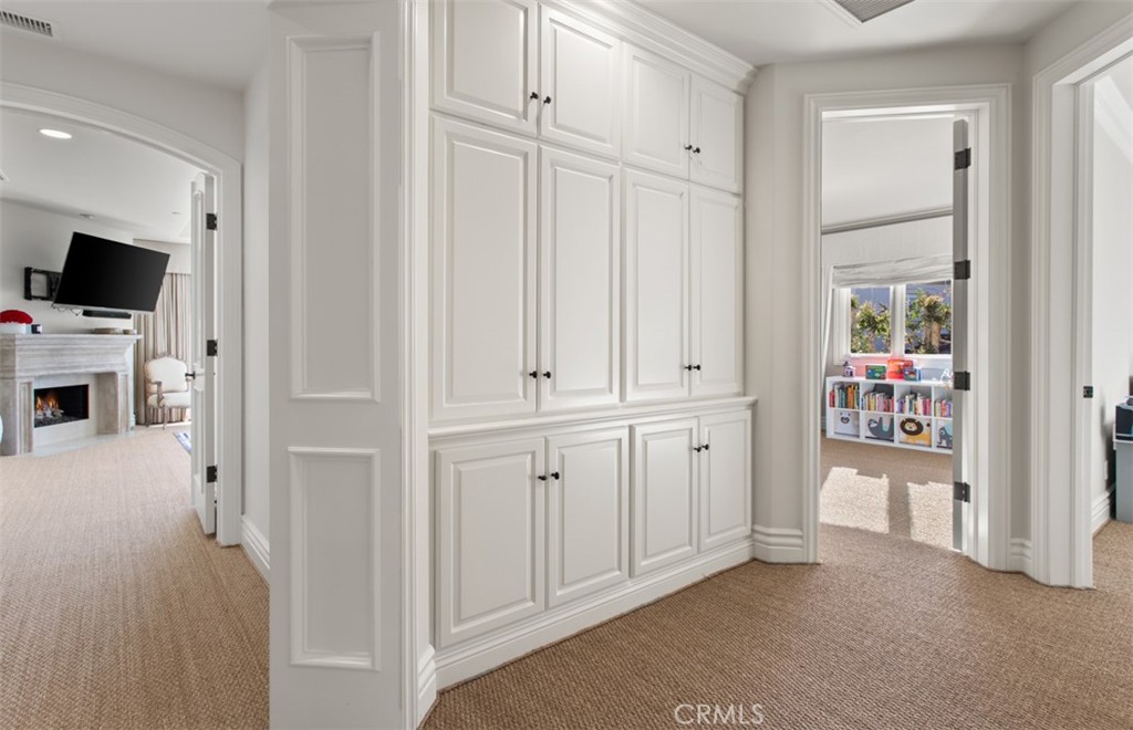 MLS #OC25272697 image #32