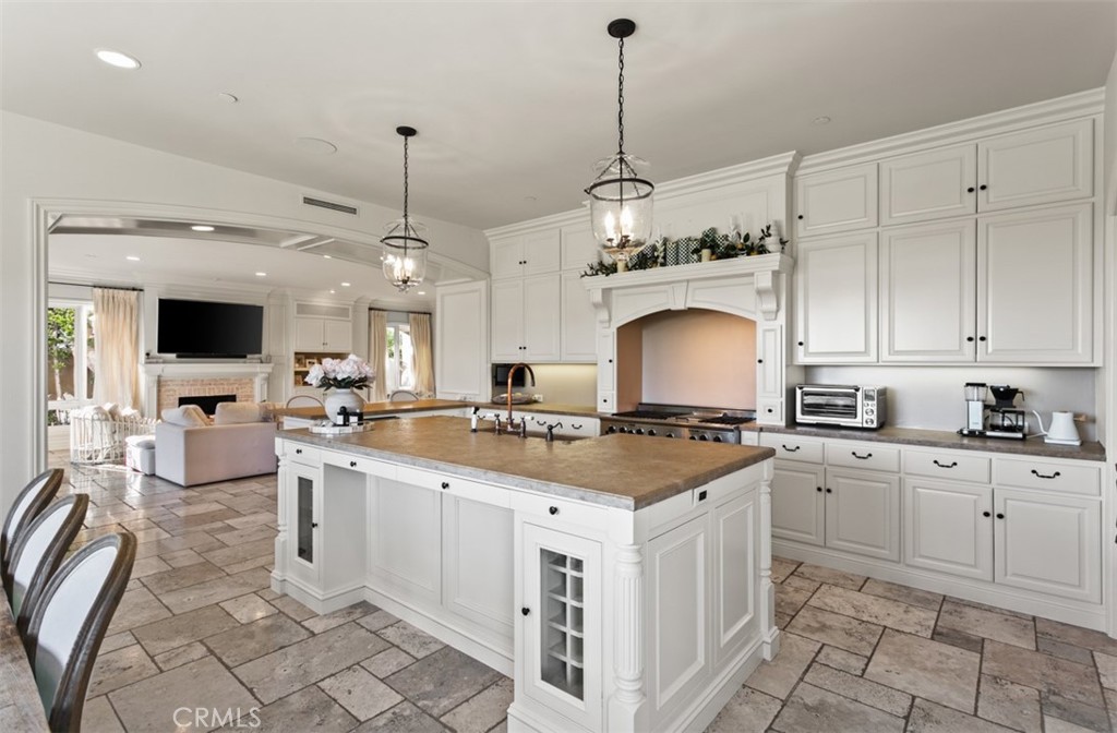 MLS #OC25272697 image #7