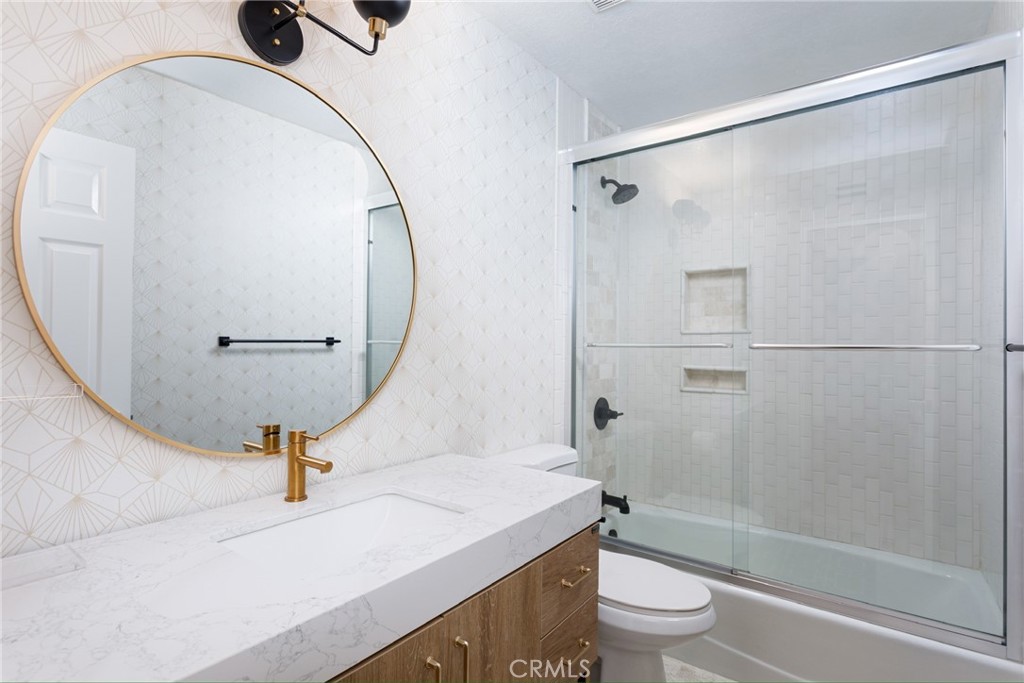 MLS #OC25272732 image #15