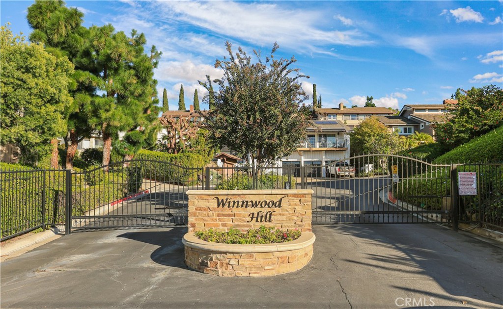 MLS #OC25272732 image #39