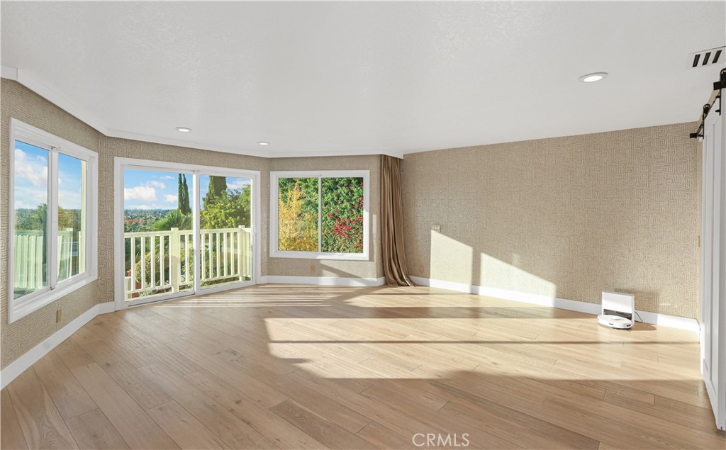 MLS #OC25272732 image #5