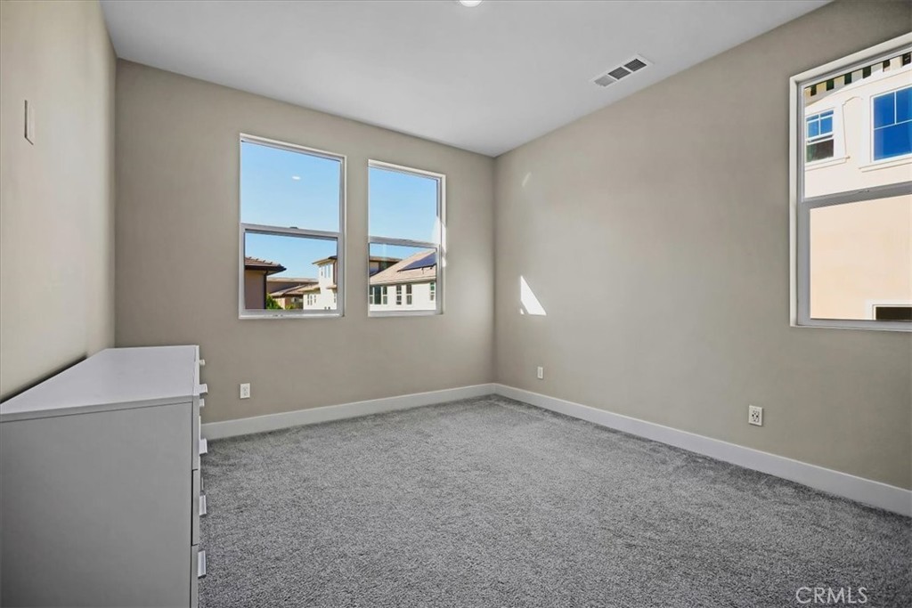 MLS #OC25272734 image #16