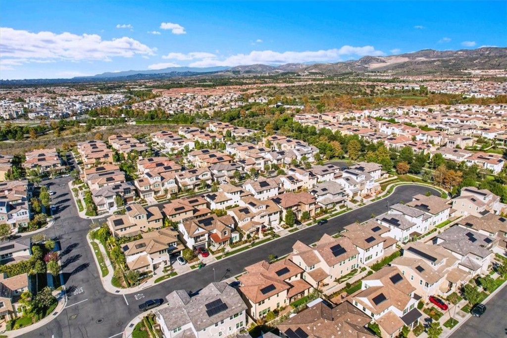 MLS #OC25272734 image #22