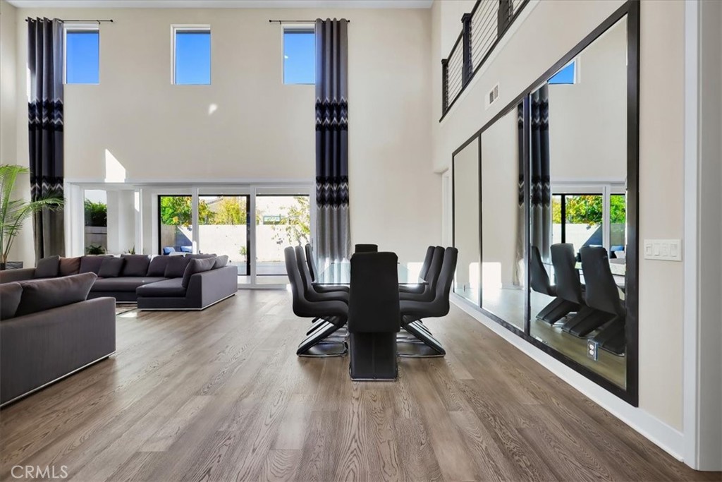 MLS #OC25272734 image #4