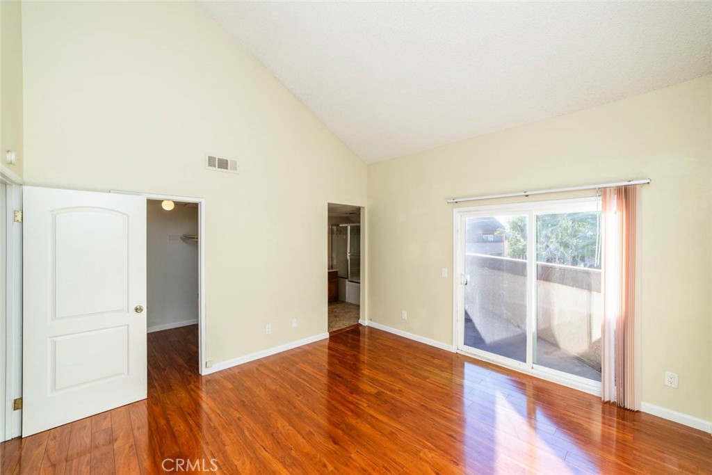 MLS #OC25272751 image #11