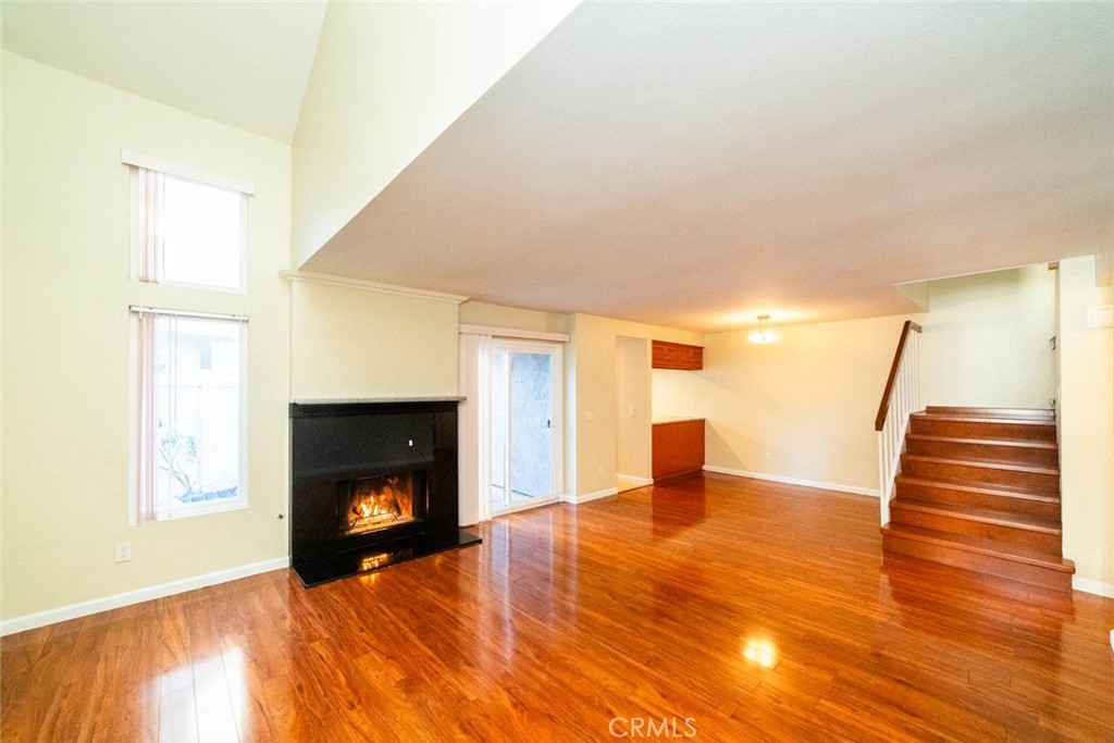 MLS #OC25272751 image #5