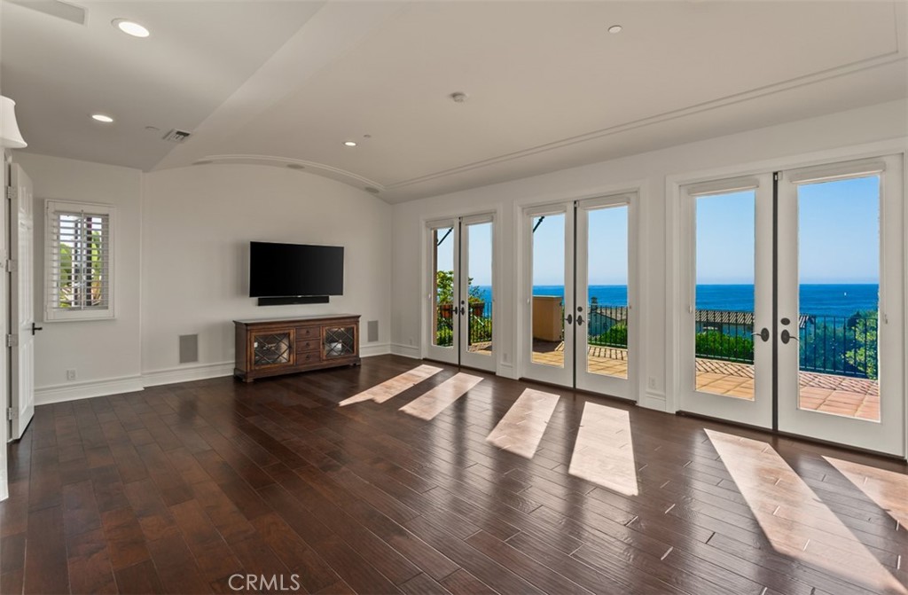 MLS #OC25272752 image #25