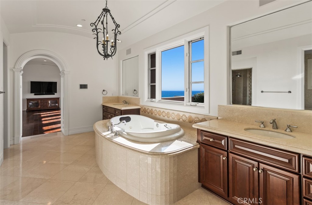 MLS #OC25272752 image #27