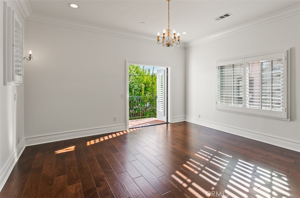 MLS #OC25272752 image #32