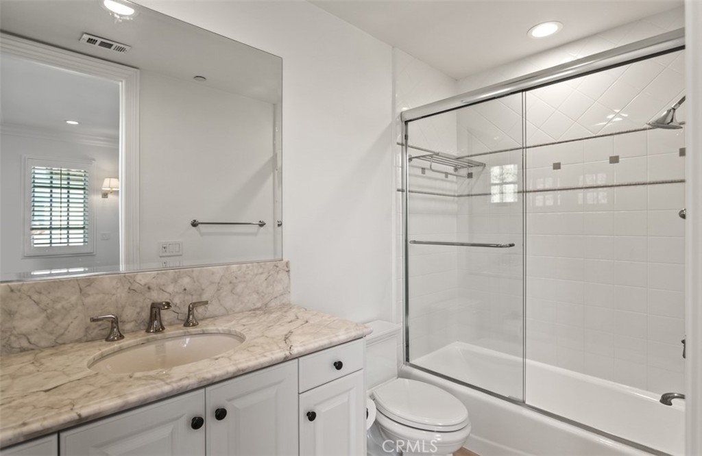 MLS #OC25272752 image #33