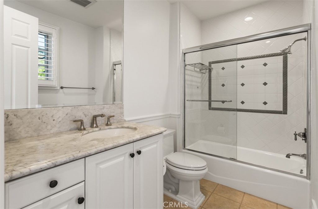 MLS #OC25272752 image #35