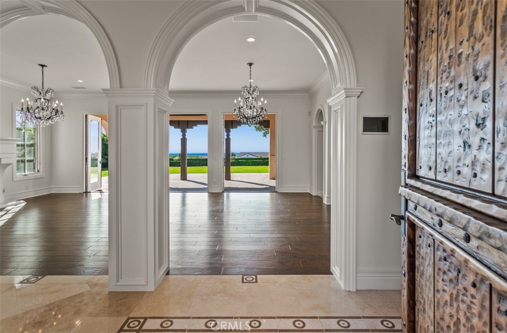 MLS #OC25272752 image #5