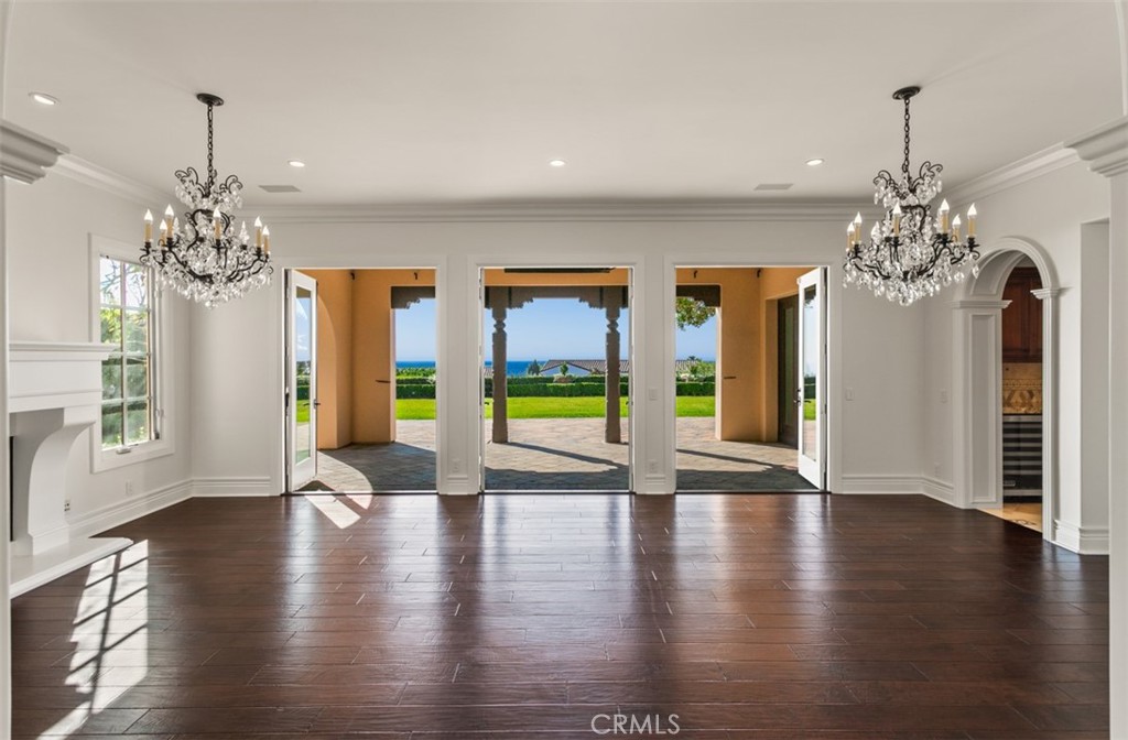 MLS #OC25272752 image #9