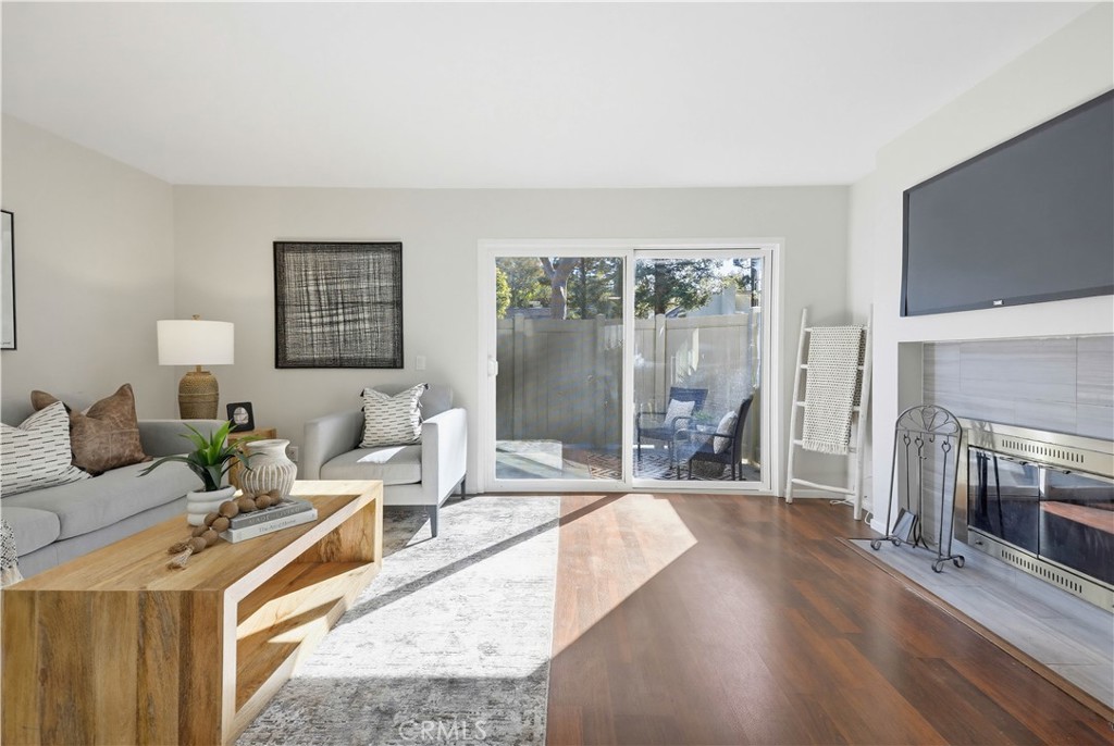 MLS #OC25272755 image #10