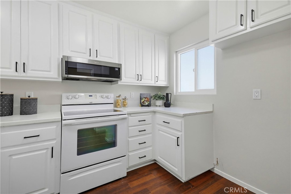 MLS #OC25272755 image #21