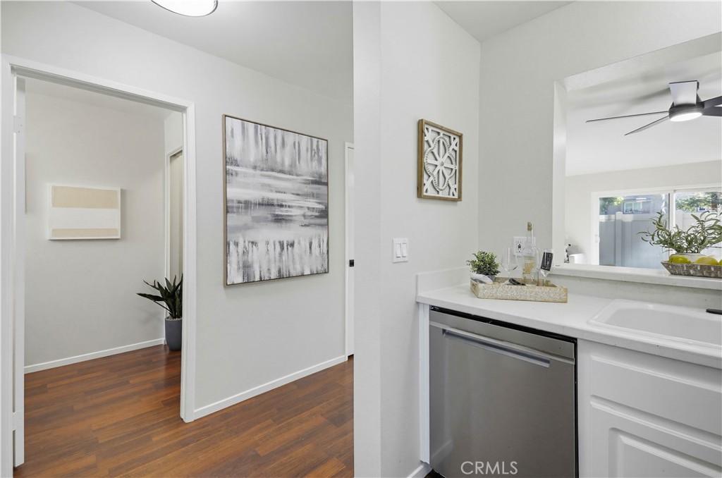 MLS #OC25272755 image #22