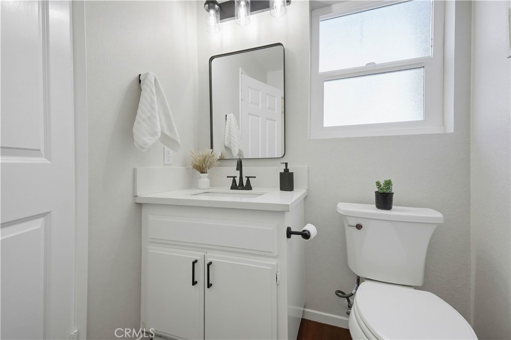 MLS #OC25272755 image #23