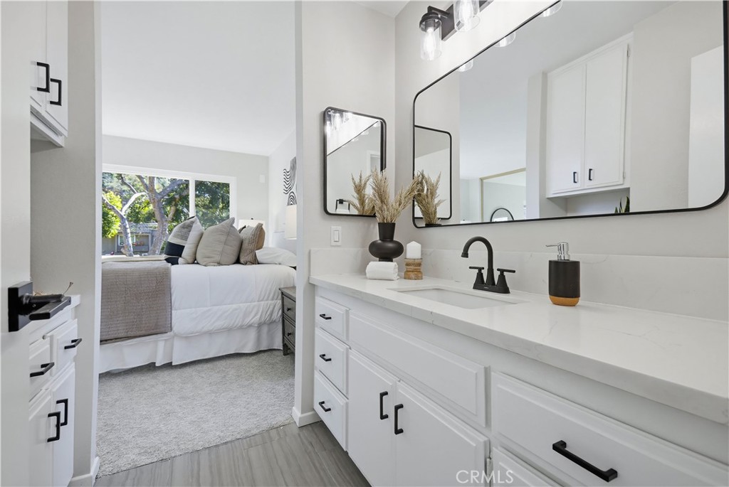 MLS #OC25272755 image #29