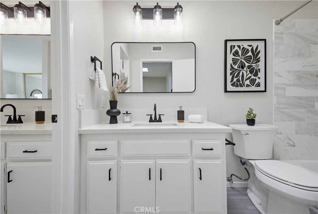 MLS #OC25272755 image #36