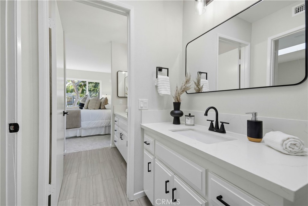 MLS #OC25272755 image #39