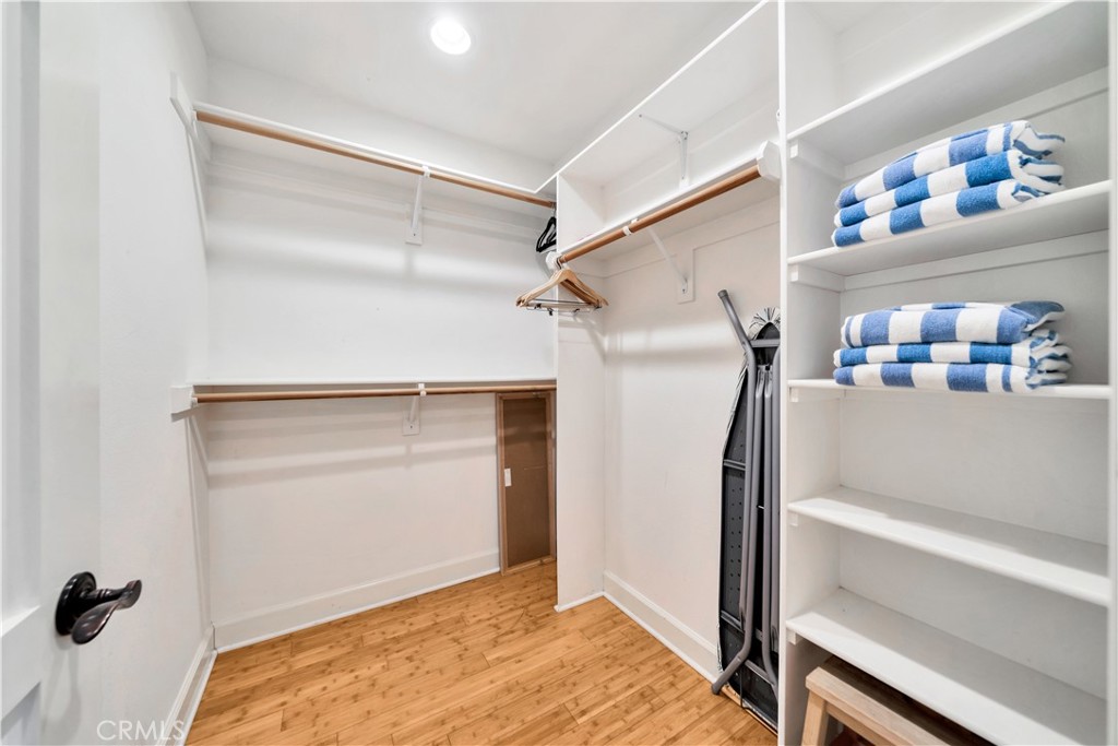 MLS #OC25272786 image #14