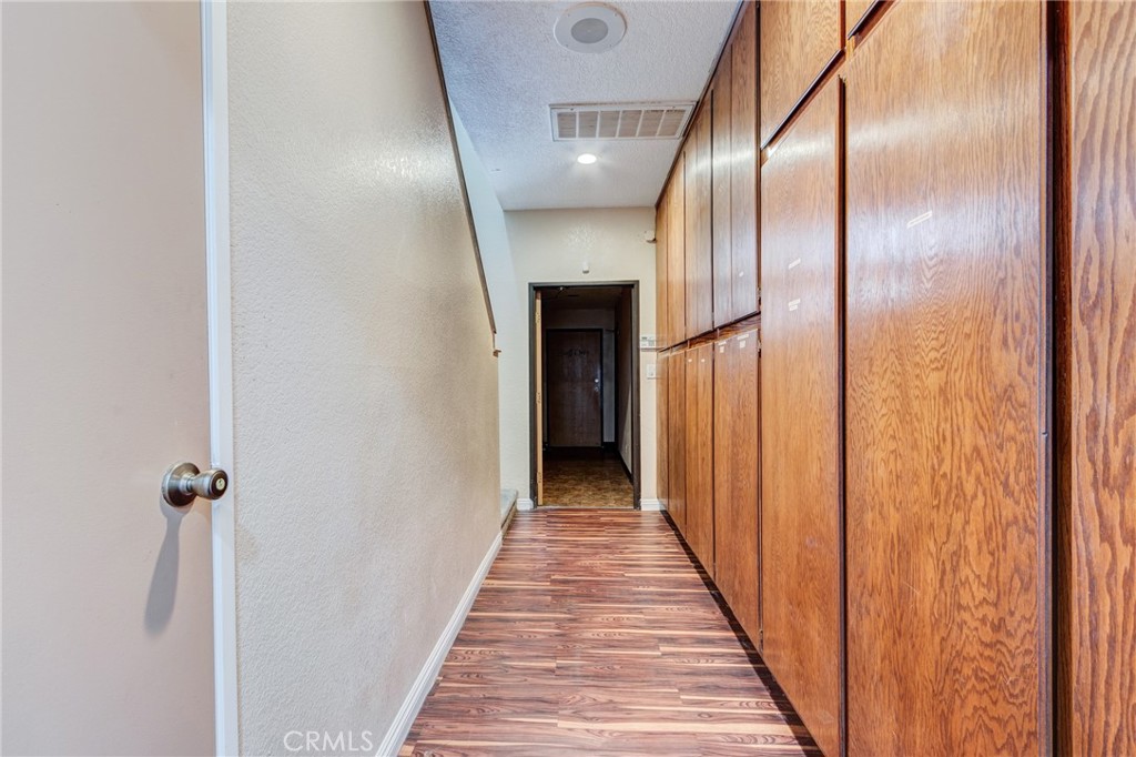 MLS #OC25272810 image #19