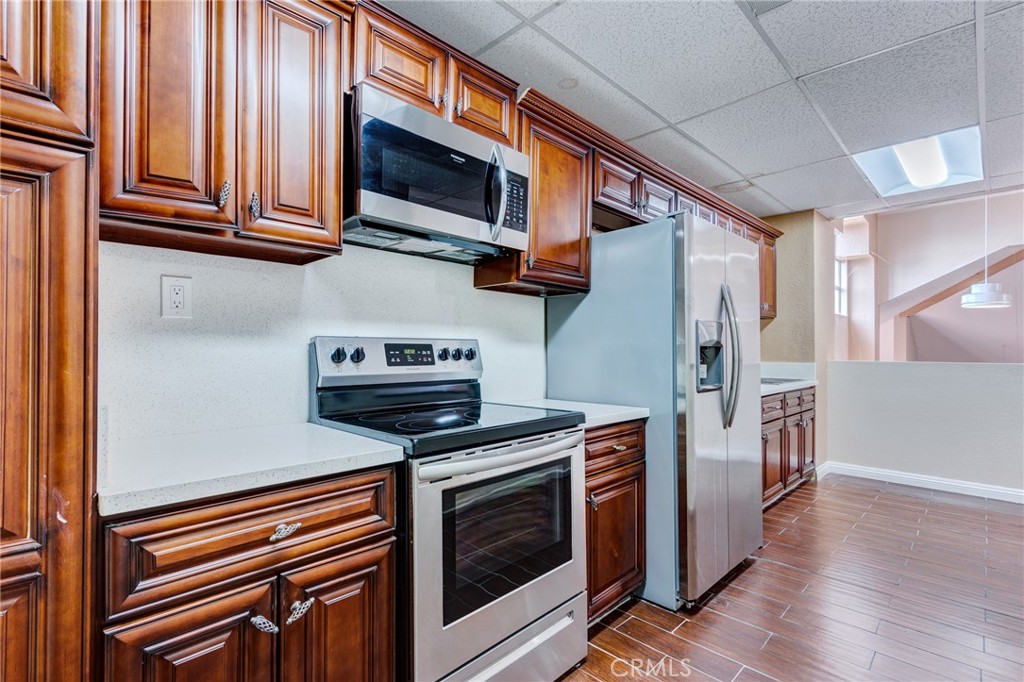 MLS #OC25272810 image #24