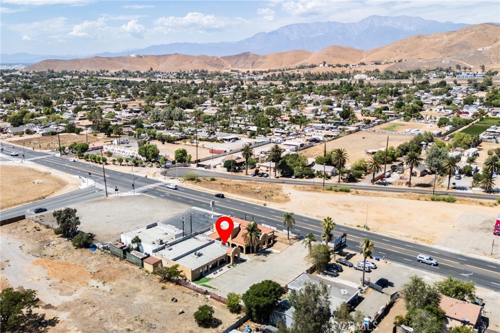 MLS #OC25272810 image #37