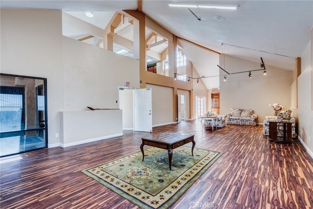 MLS #OC25272810 image #8