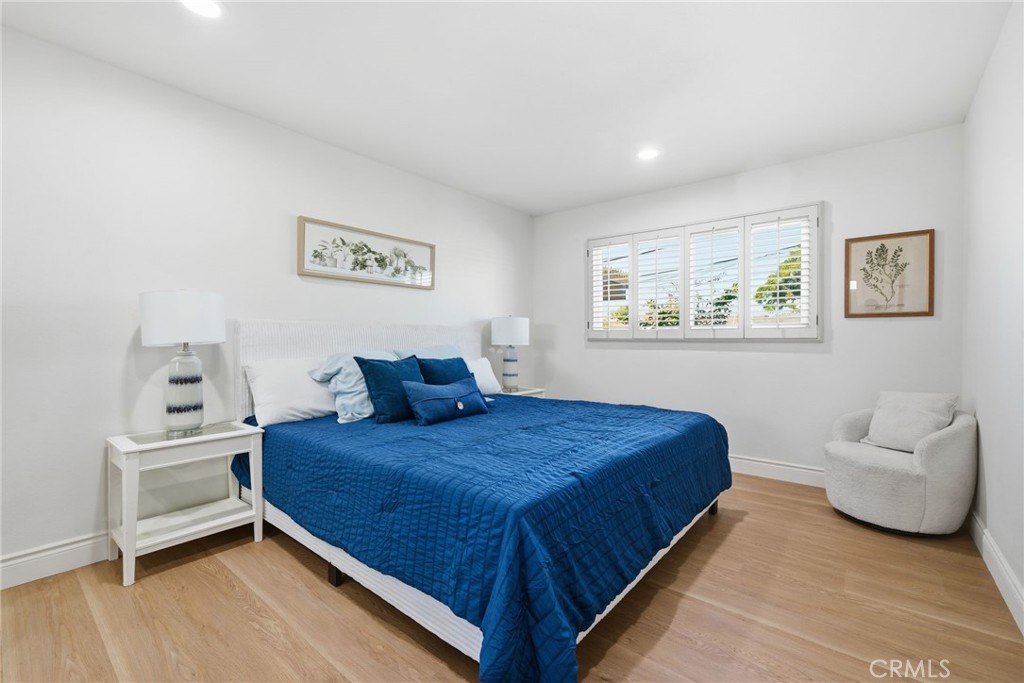 MLS #OC25272926 image #16