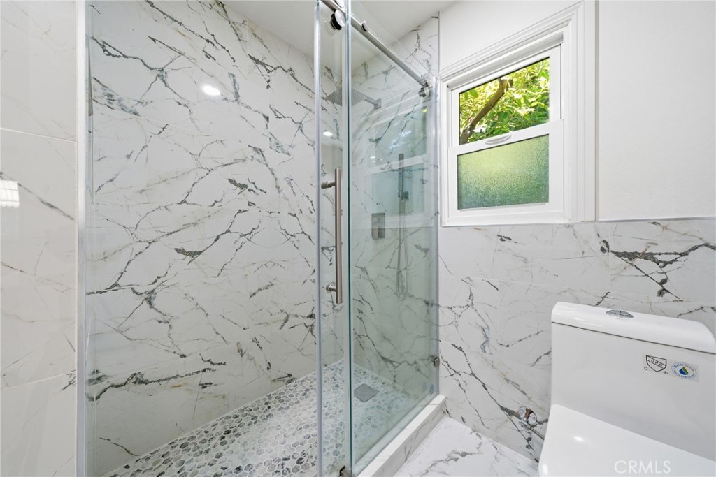 MLS #OC25272926 image #18