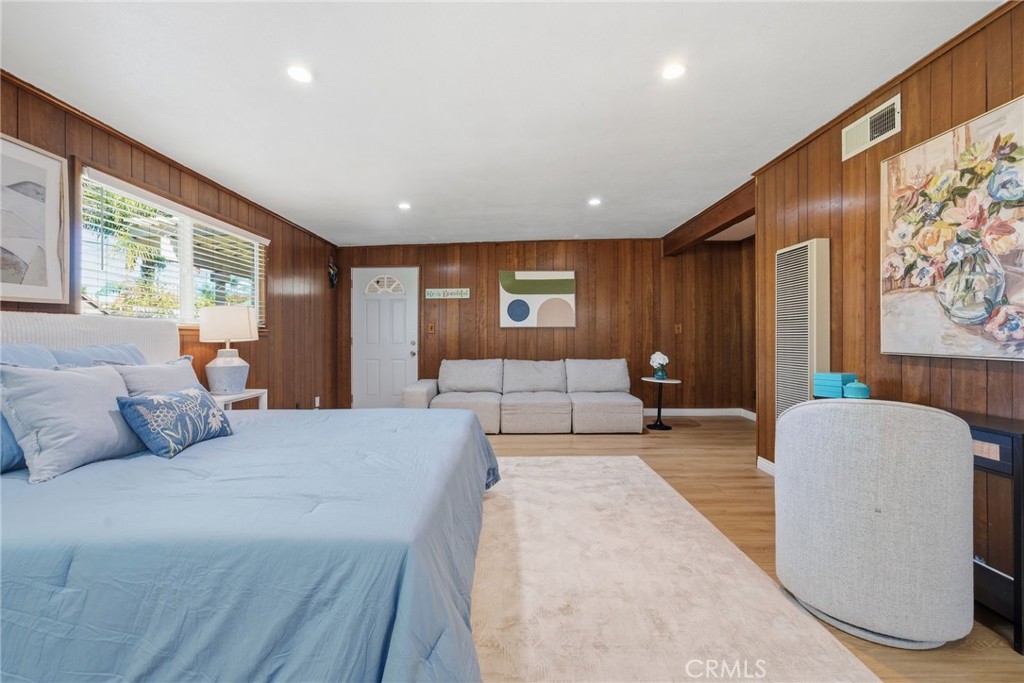 MLS #OC25272926 image #23