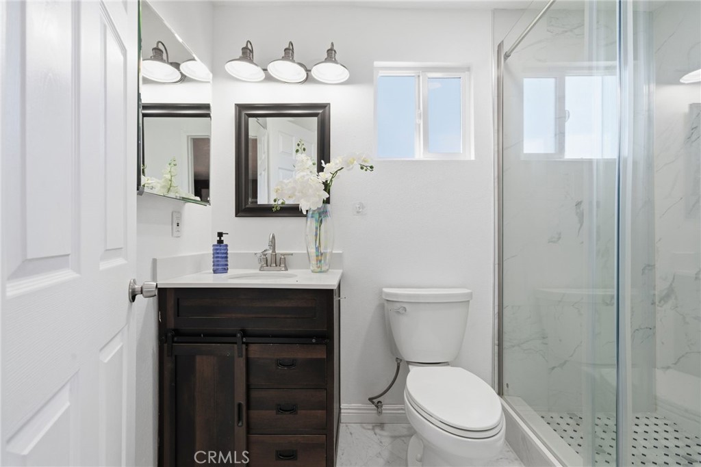 MLS #OC25272926 image #24