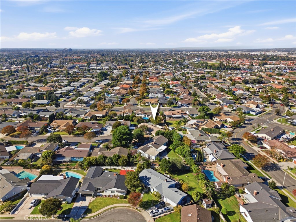 MLS #OC25272926 image #36