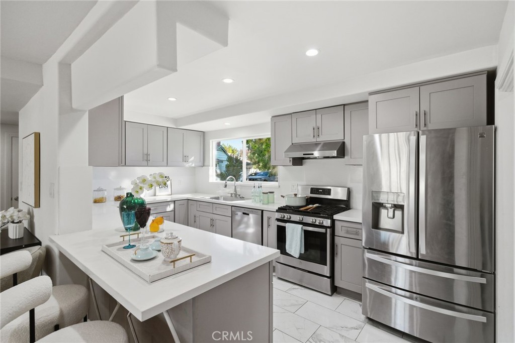 MLS #OC25272926 image #9