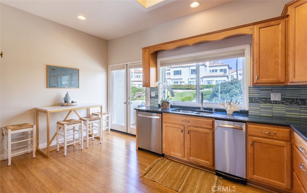 MLS #OC25272939 image #15