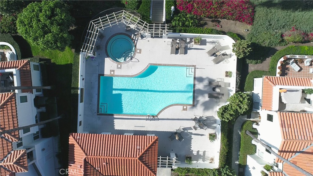 MLS #OC25272939 image #2