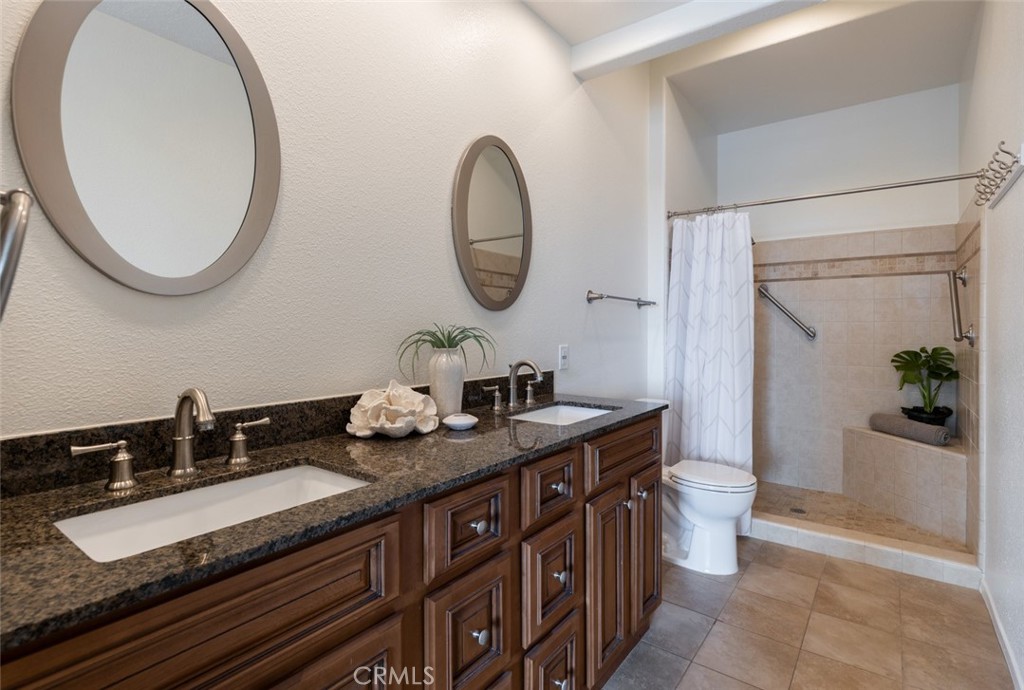 MLS #OC25272939 image #20