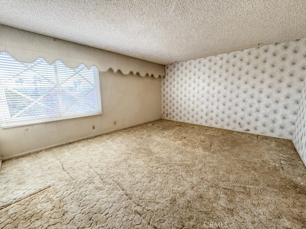 MLS #OC25272959 image #8