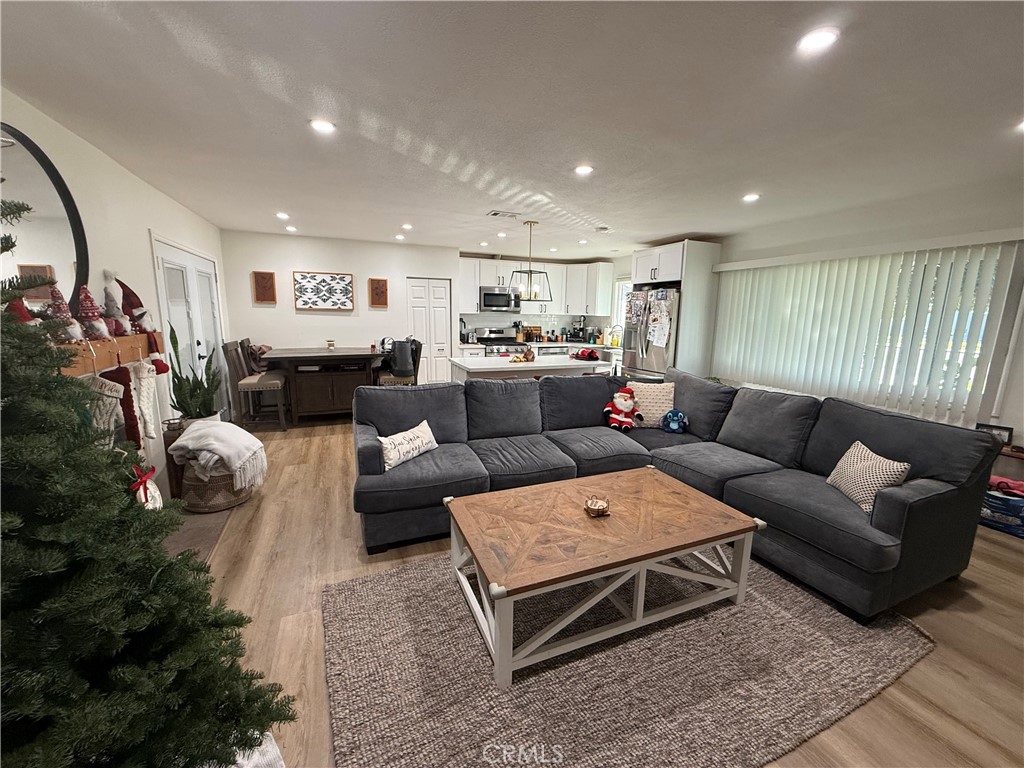 MLS #OC25272961 image #3